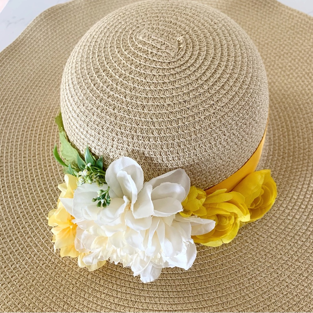 👒 MAGID Floppy Handmade Faux Flower Wide Brim Woven Paper Straw Hat - Picture 3 of 9